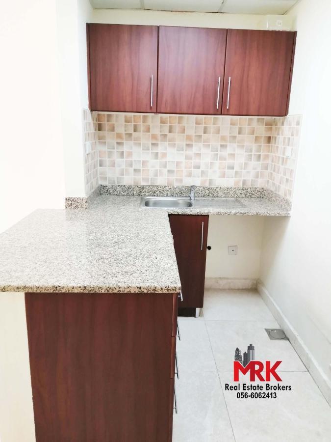 Studio Apartment Dubai Esterno foto
